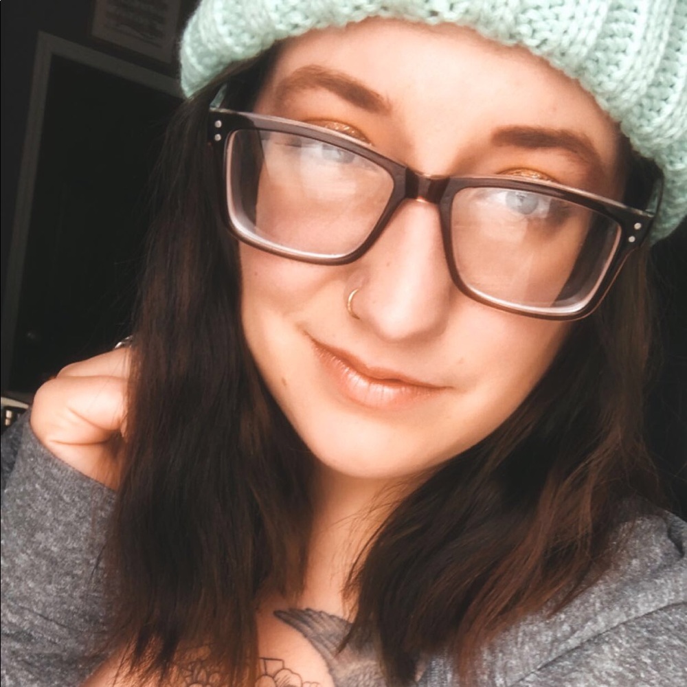 Meet your Posher, Anna